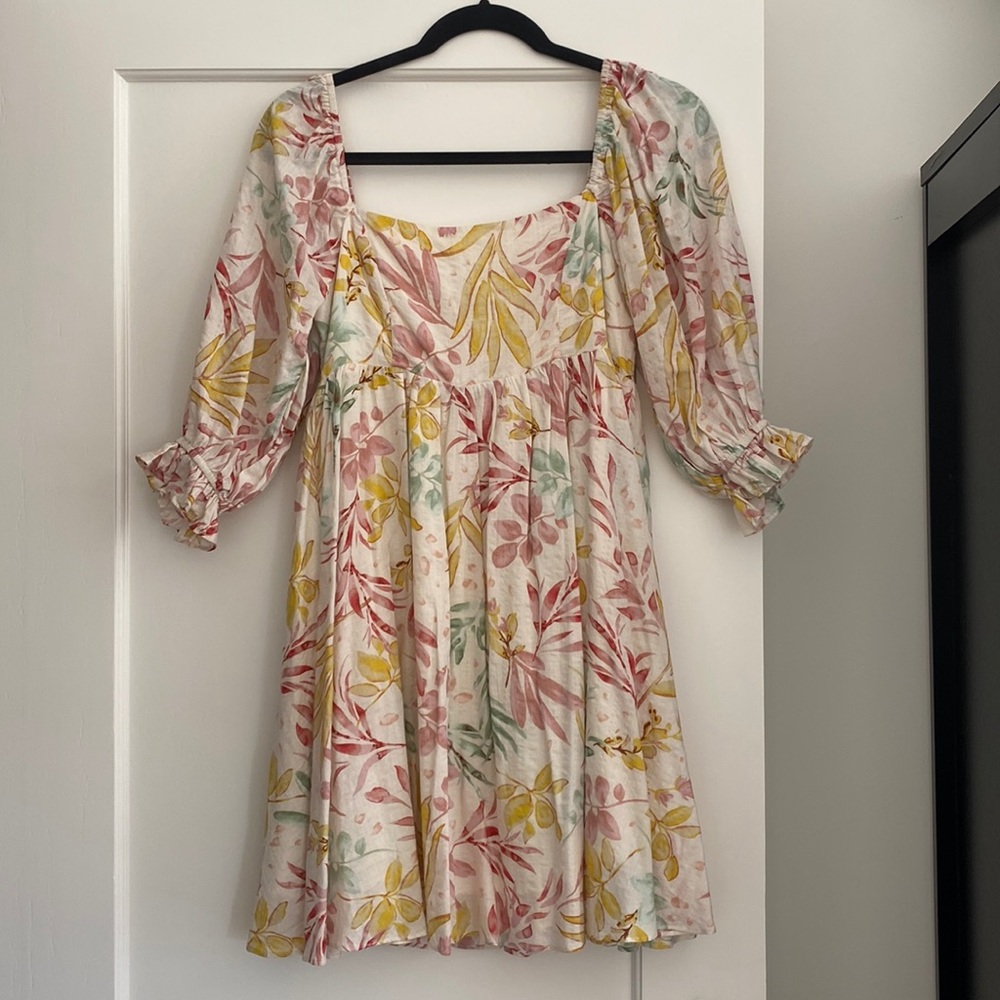 Puff sleeve dress